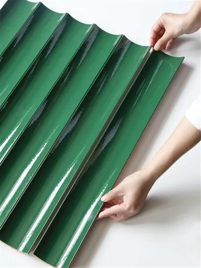 Emerald baarilaatta